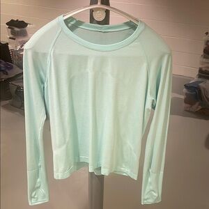 Lululemon women’s swiftly tech long sleeve mint green/blue